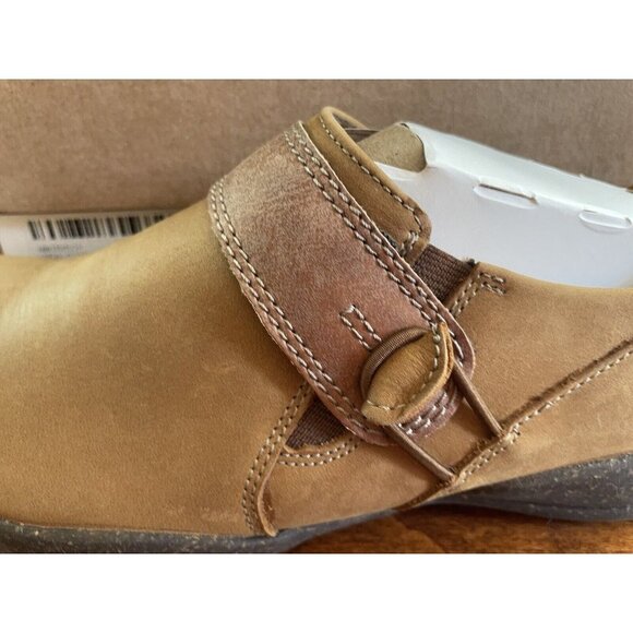 Clarks Collection Leather Slip-Ons - Roseville Dot Tan Size 5.5 M NEW - Picture 4 of 7